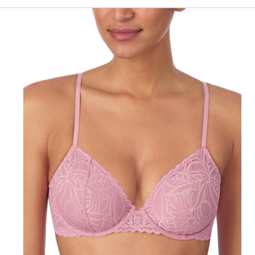 Dkny bra offers a shaping underwire NWT